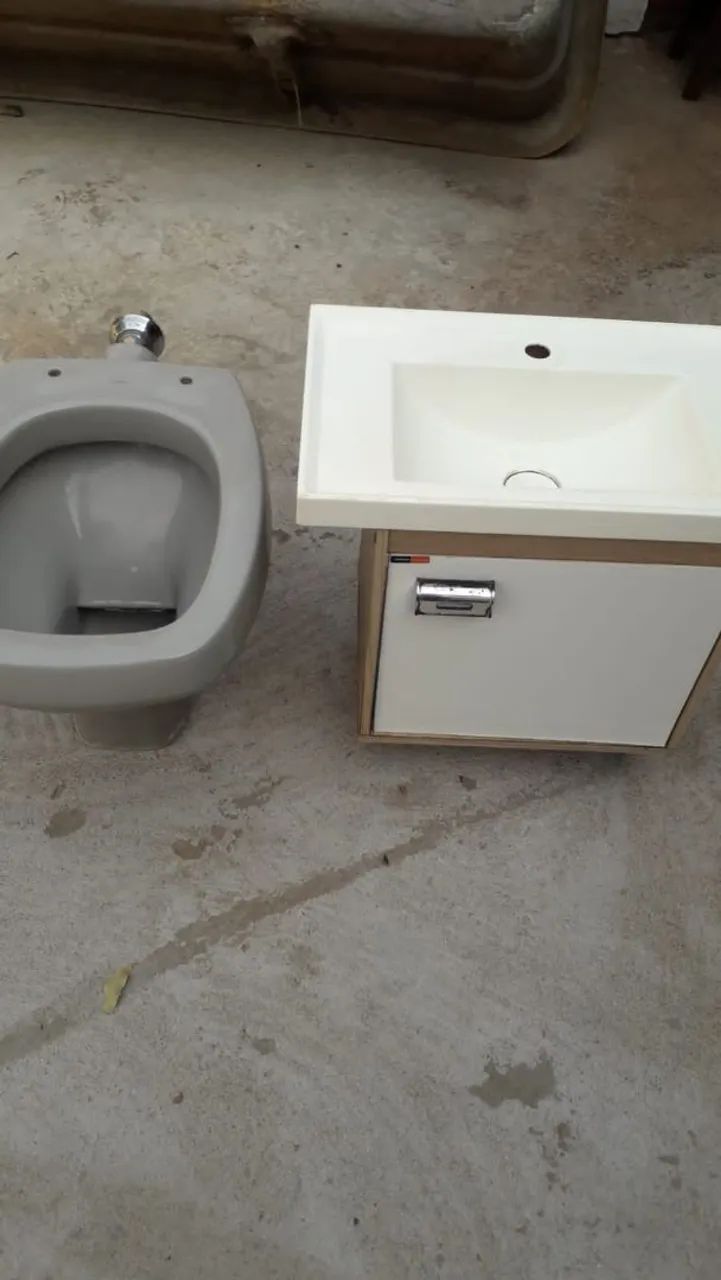 Vendo pia e vaso sanitario 
