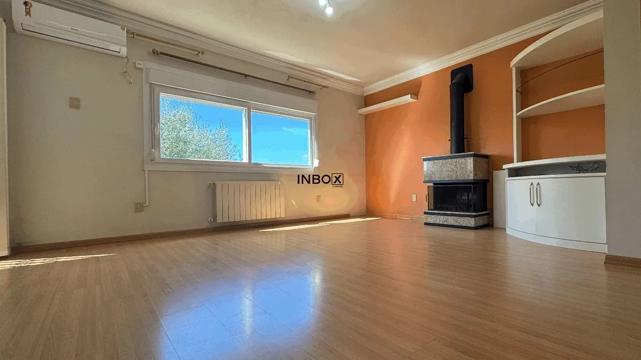 INBOX cia imobiliária vende apartamento de 3 quartos ensolarado