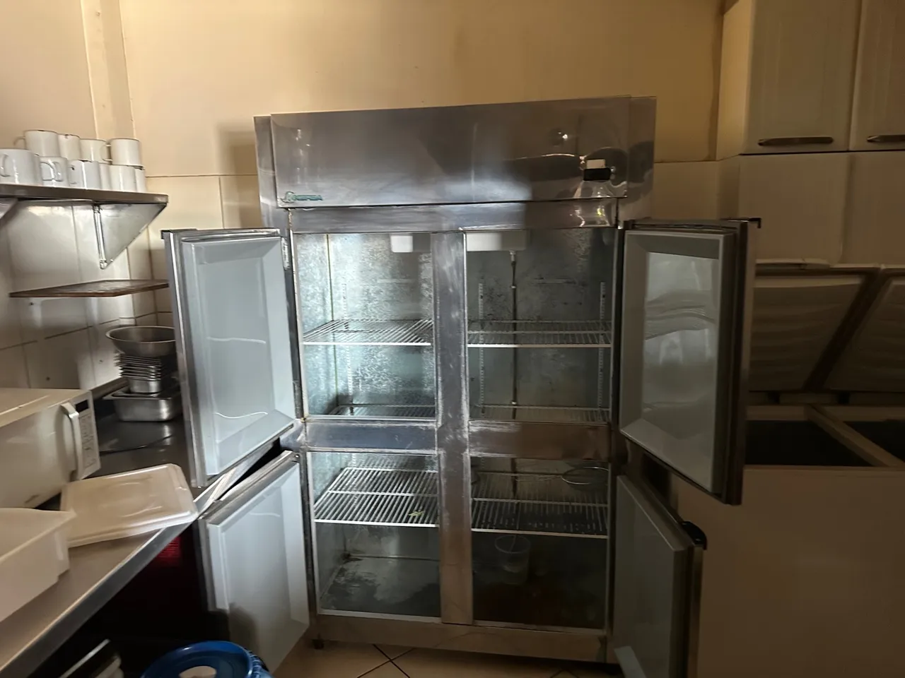 Geladeira/Refrigerador Comercial de Aço Inox