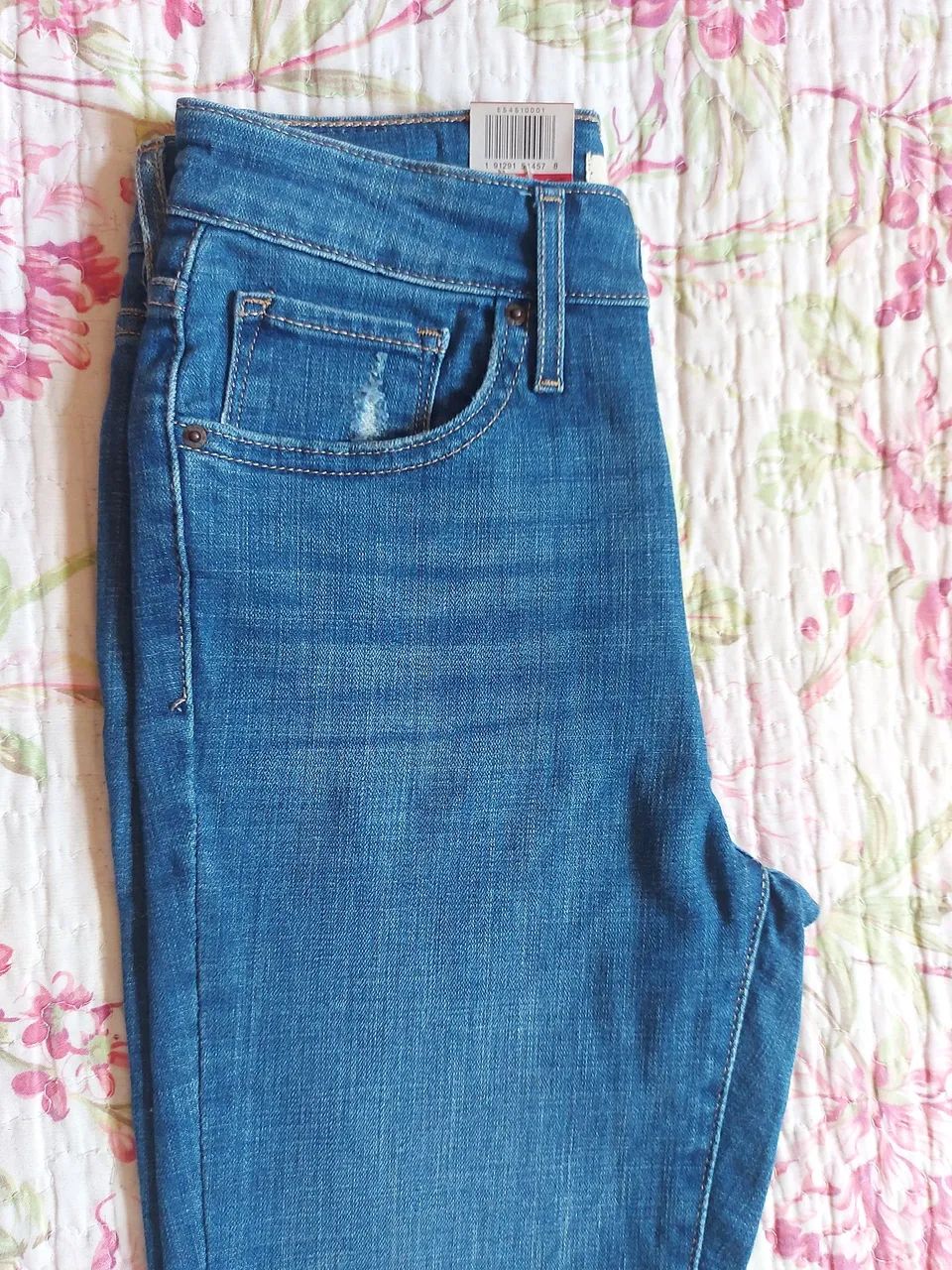 Calça jeans feminina Levi's  NOVA - Foto 5