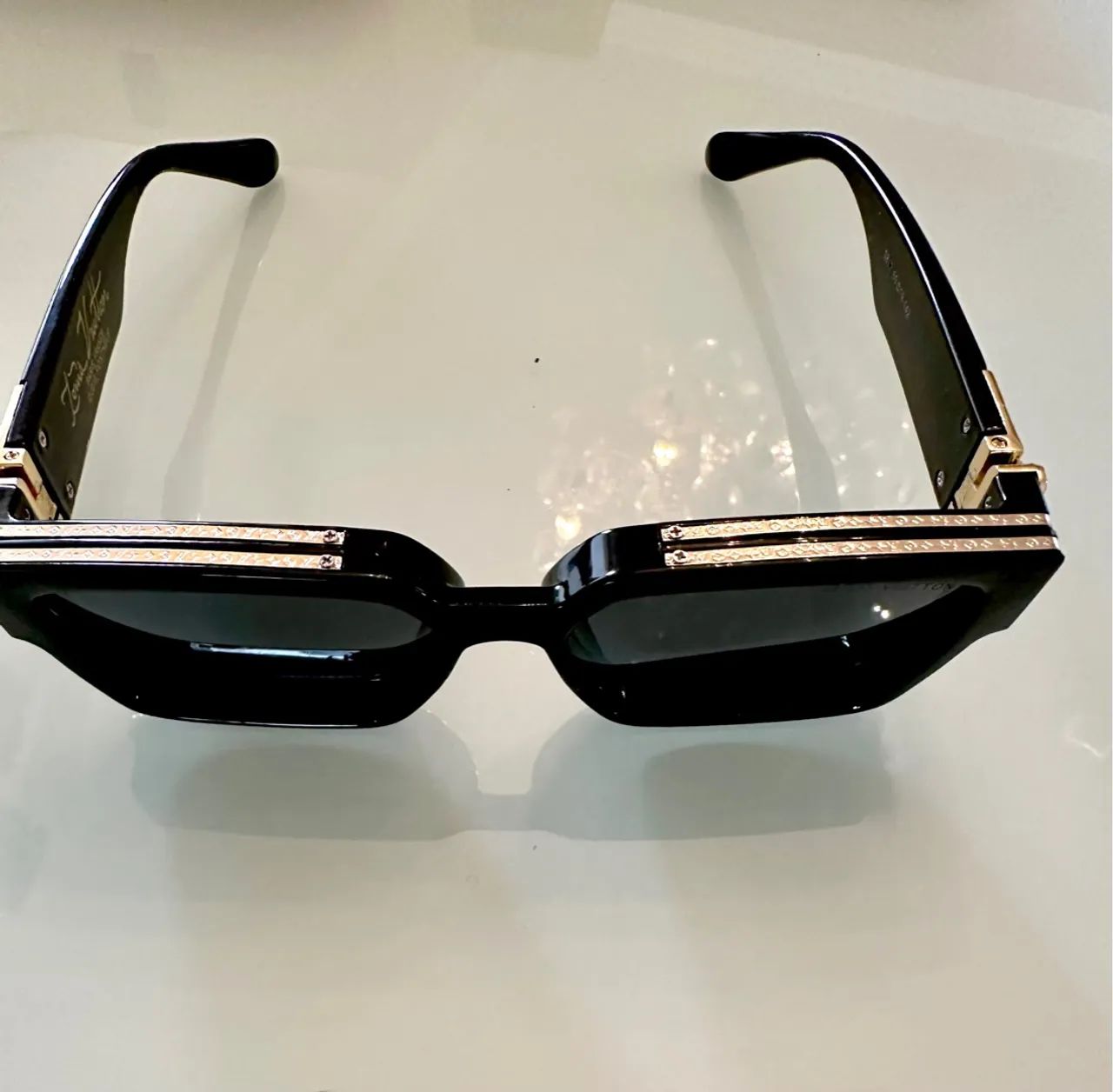Óculos Louis Vuitton 1.1 Millionaires - Luxo e Exclusividade - Foto 2