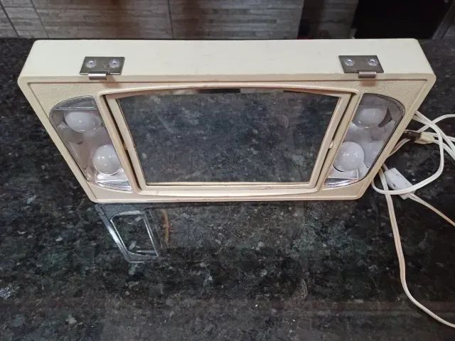 Espelho Pin Up 1960 Funcional Com Lâmpadas (Usado) - Foto 5