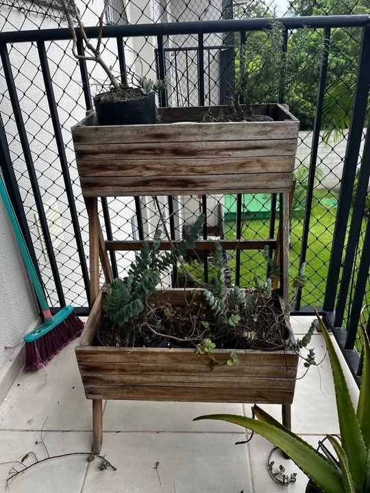 Suporte de Madeira para Plantas - Foto 2