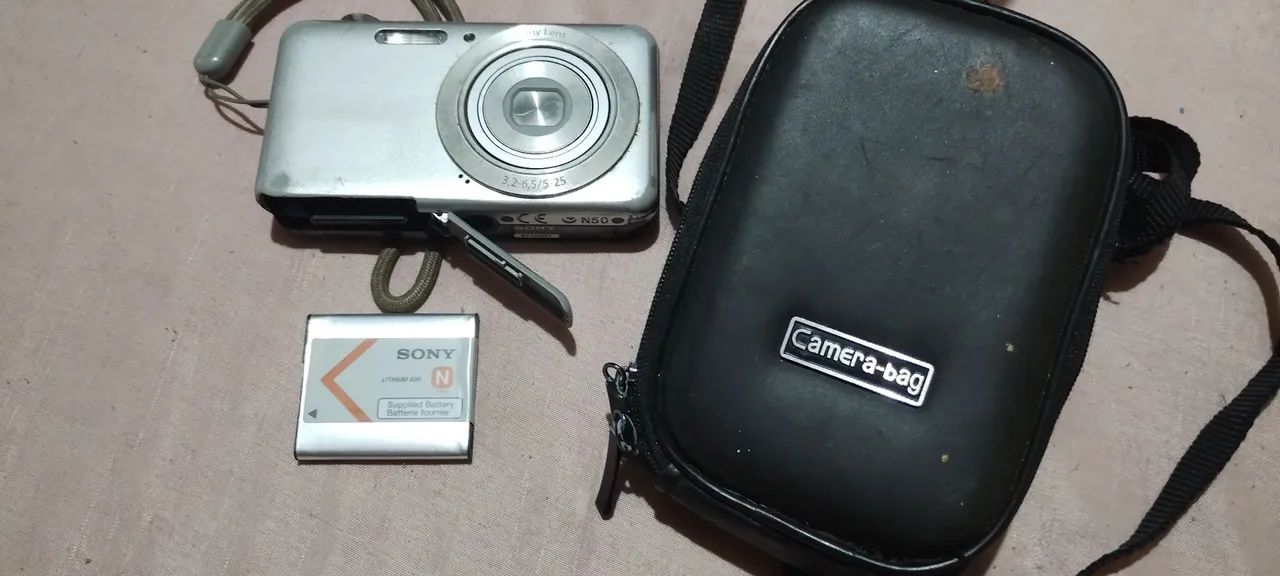 Câmera Digital Sony N50