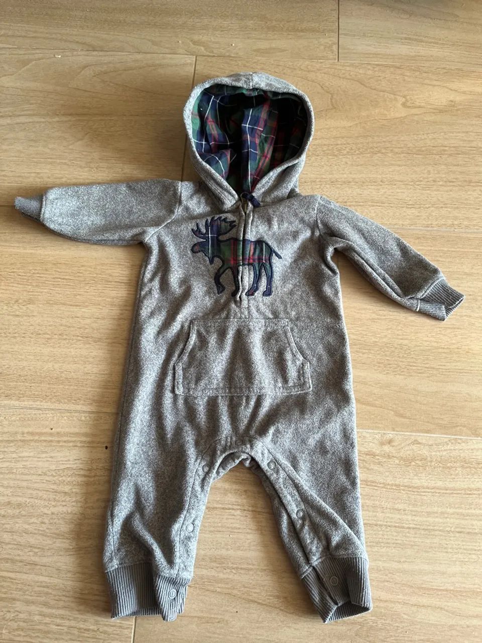 Macacão de inverno com capuz Carters