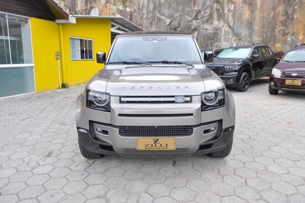 DEFENDER 110 HSE X-DYNAMIC 3.0 4X4 AT (7L) PRATA 2023/2024 - Foto 2