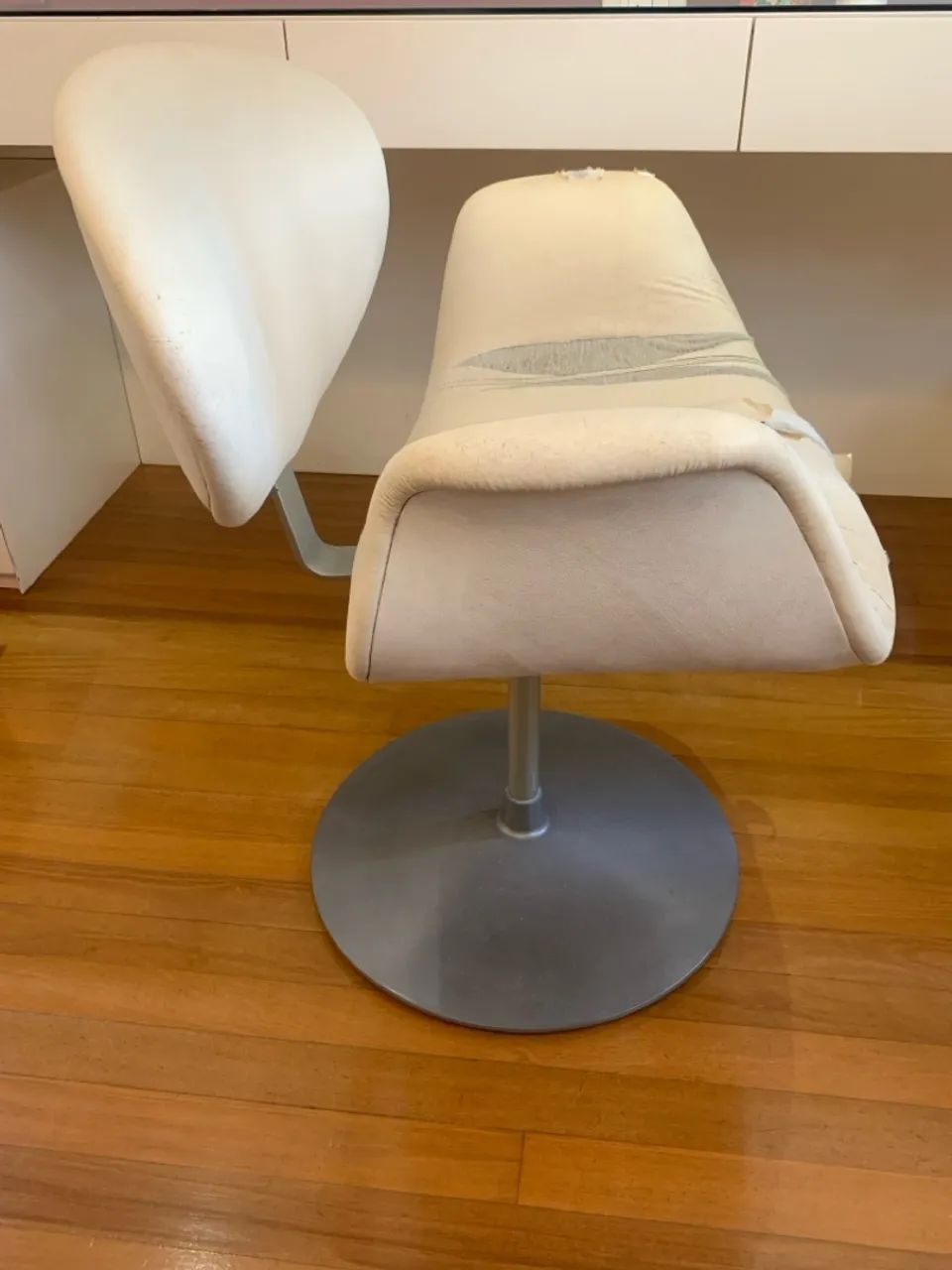 Poltrona Giratória Tulip Chair. - Foto 2