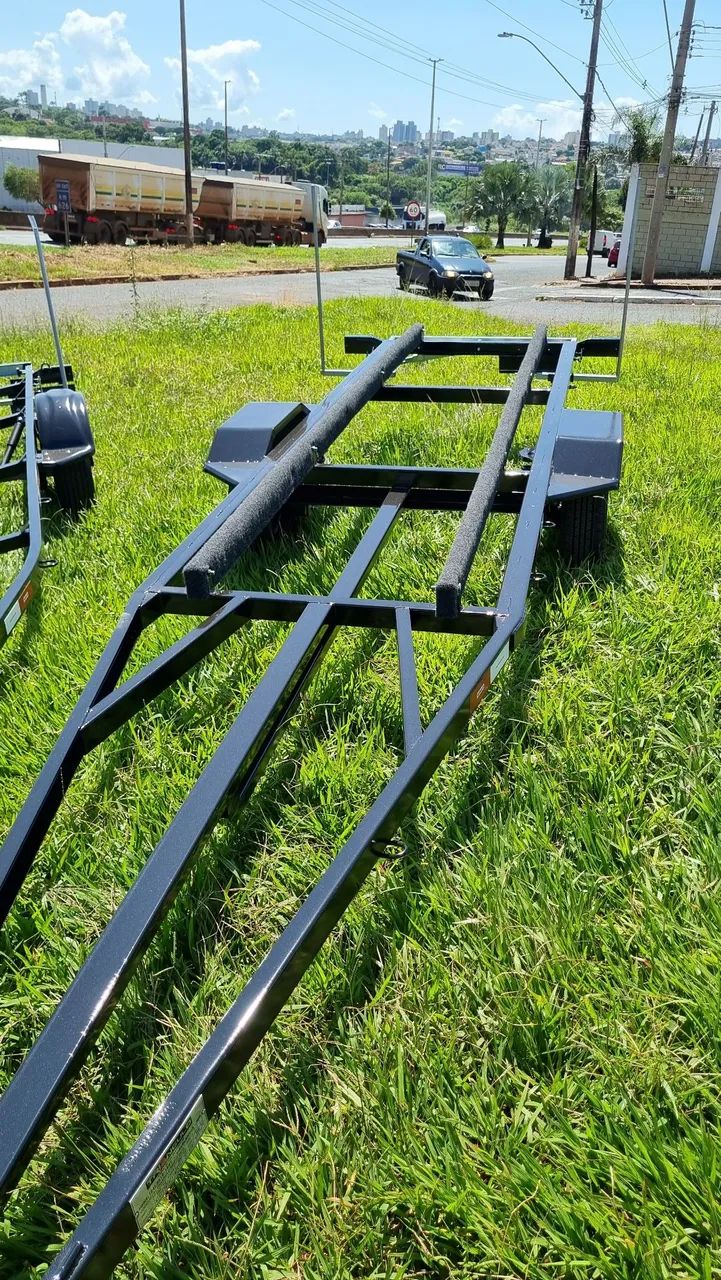 Carretinhas para barco em 5× sem juros - Nova  5.0,5.5 e6.0 metros - Foto 4