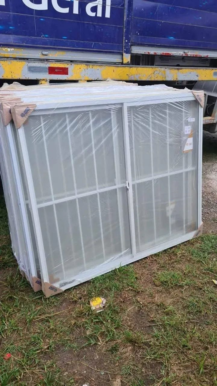 janela com grade aluminio branco 2 folhas