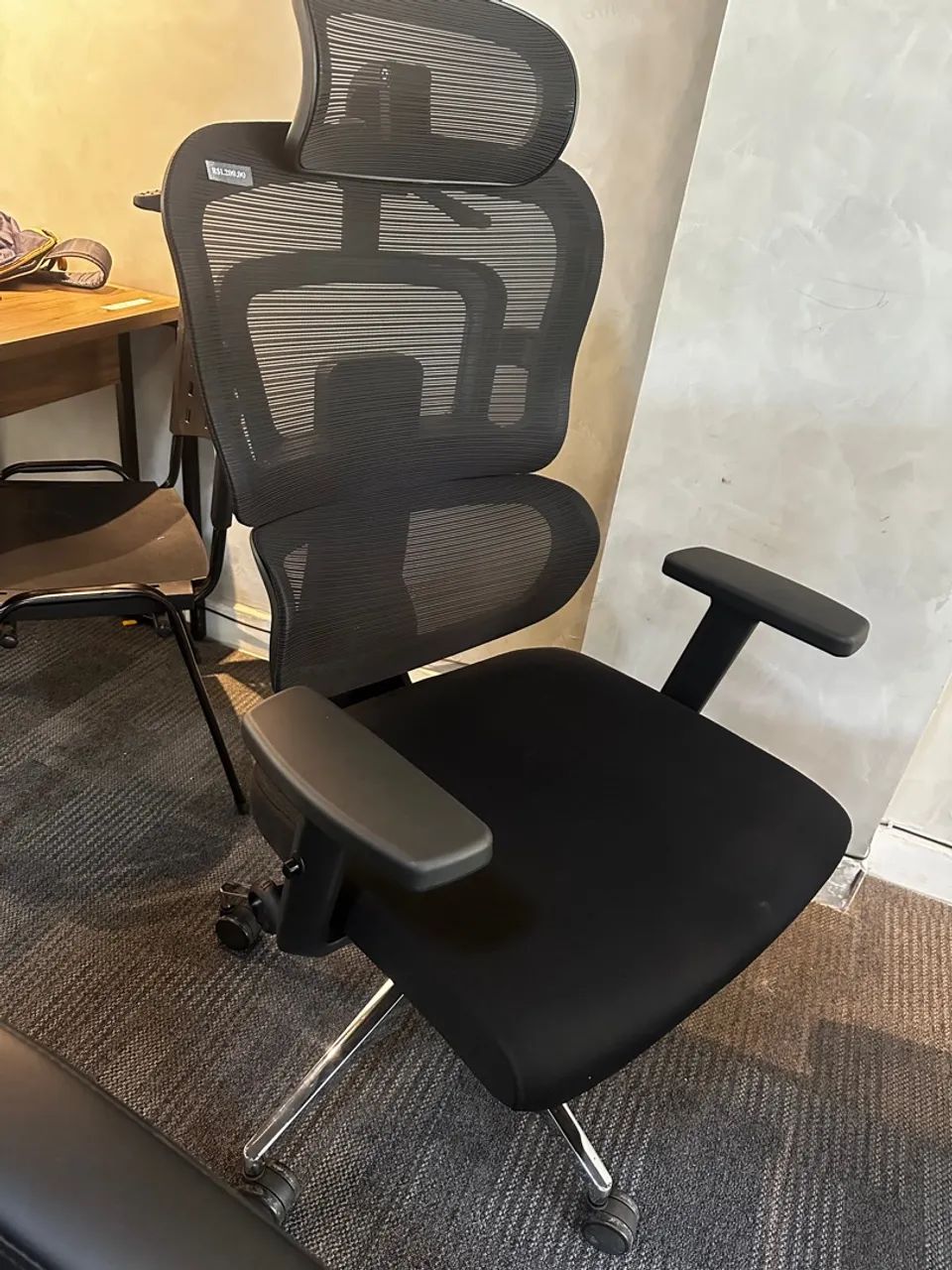 Cadeira ERGOTELA TELA MESH de Escritório Ergonômica com Rodas e Encosto de Cabeça - Foto 5