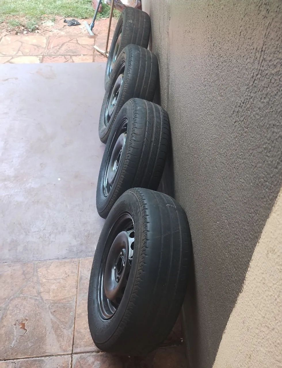 Vendo lindo jogo de rodas Chevrolet  - Foto 5