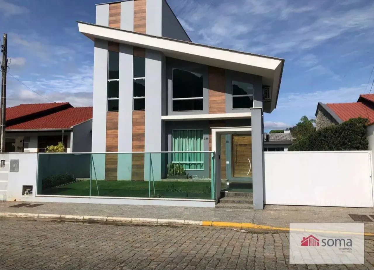 Casa no coração centro de Corupa