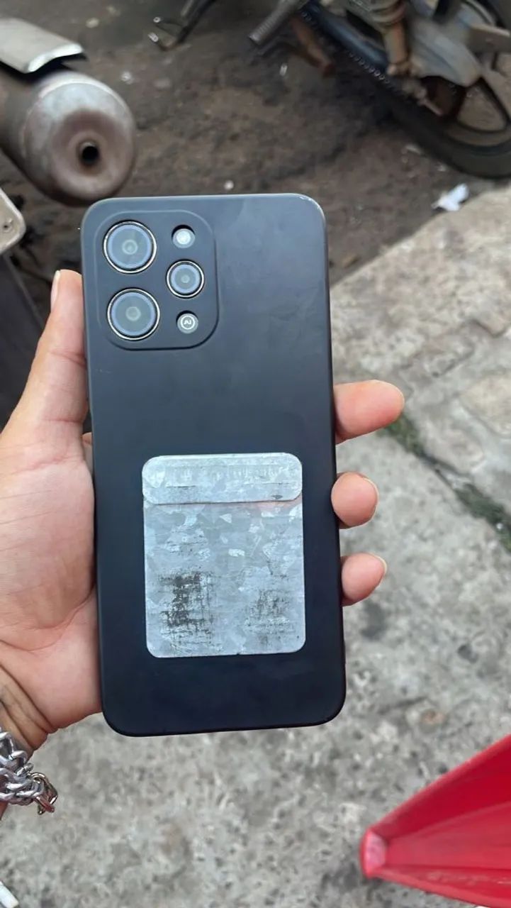 iPhone 11 Redmi 12 por R$ Celulares e Smartphones