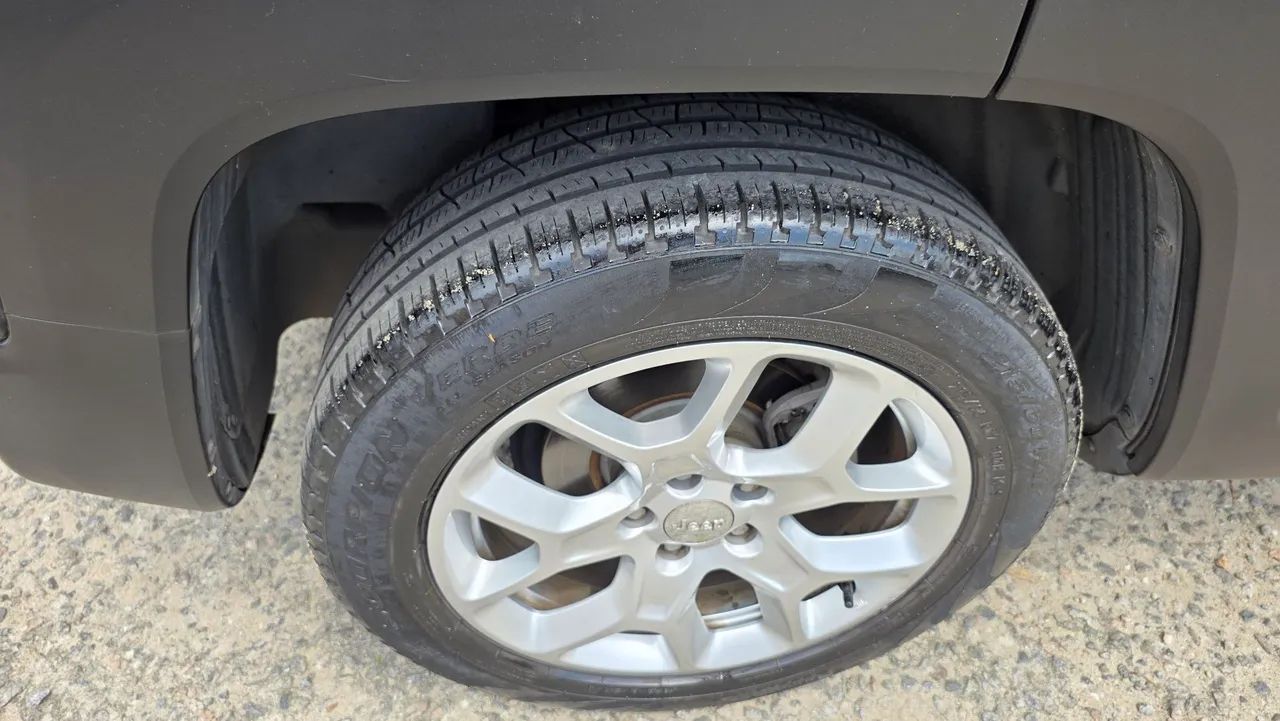 Jeep Renegade Longitude 1.8 4X2 Flex 16V Aut. 2016 - Foto 9