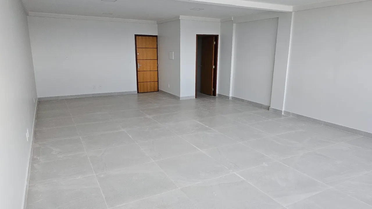 Sala Comercial Reformada no Ed. Terra Brasil Valparaíso