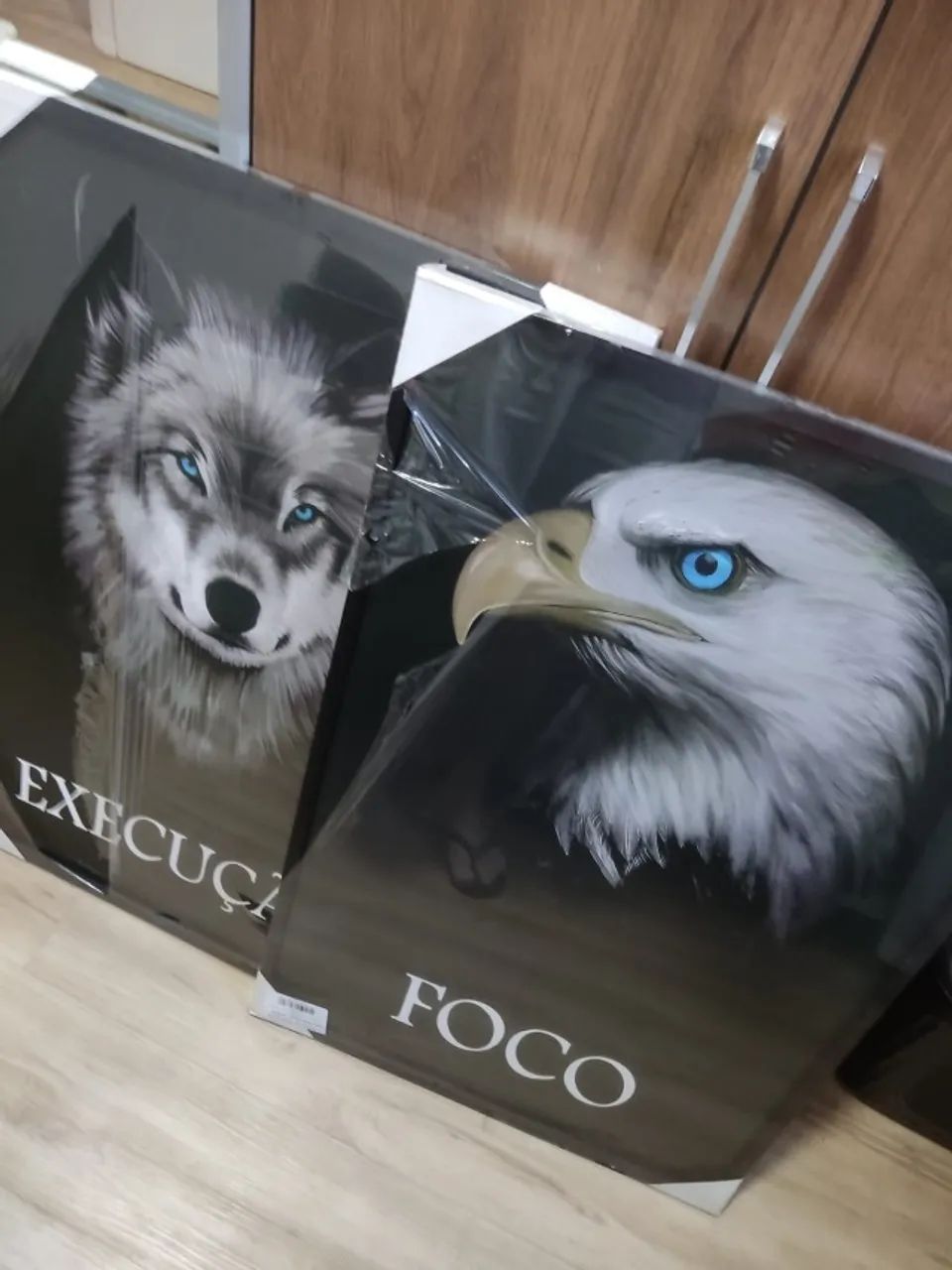 Quadro Decorativo Estilo - Tamanho 60x90cm - 02 unidades - Uma FOCO e uma EXECUÇÃO
