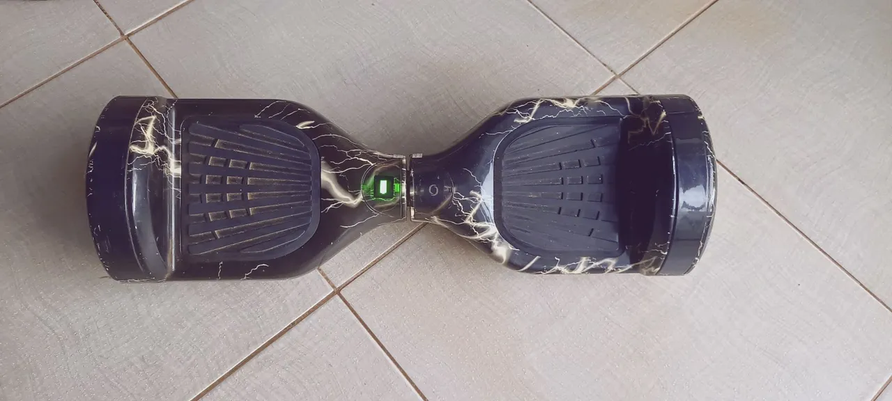 Patinete Elétrico Hoverboard com Design de Raios skate eletrico