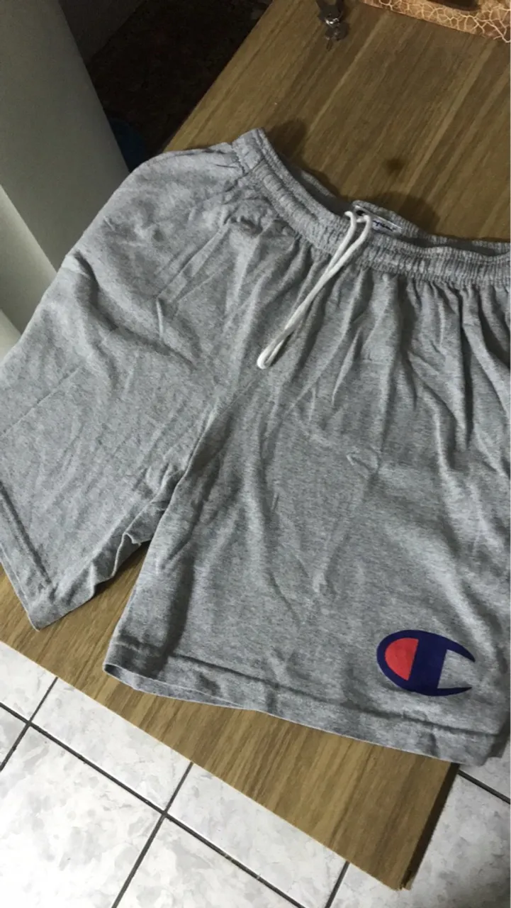 Bermuda Champion moletom original