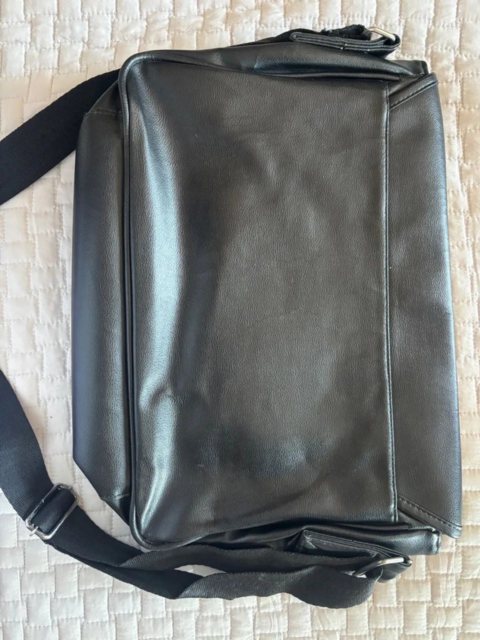 Bolsa executiva transversal courino preta - Foto 2