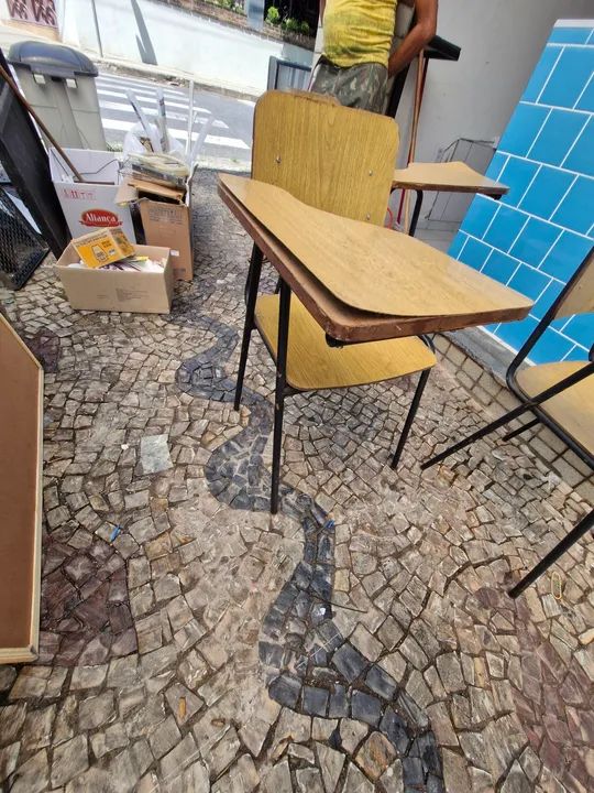 3 Cadeiras Escolares por 100 - Foto 4