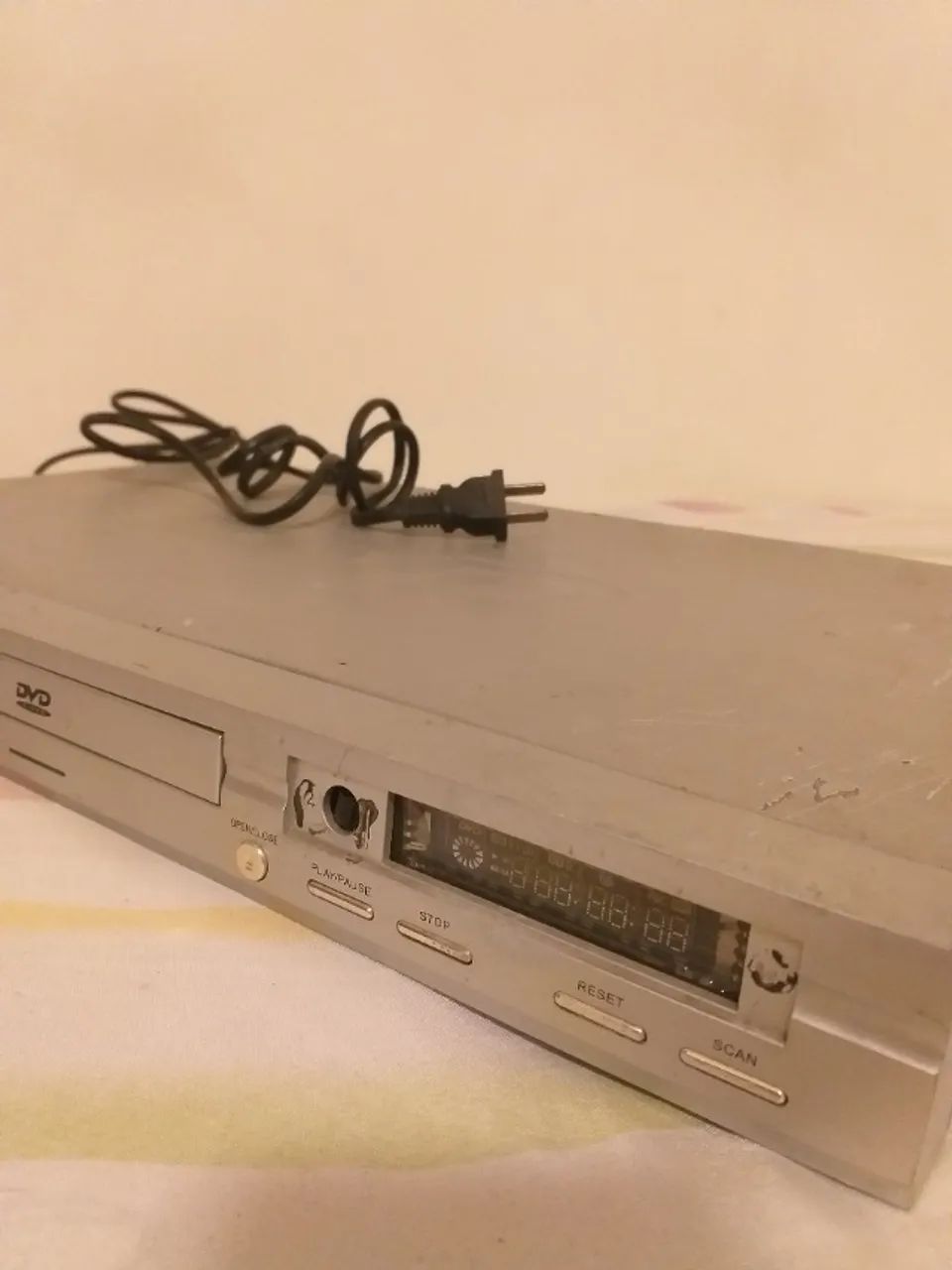 Player de DVD/SVCD/CD/MP3 da marca Tucano, modelo DVD-939 - Foto 4