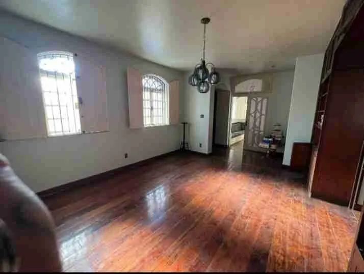 Casa Ampla à Venda e Locação no Parque Turf Club  4 Quartos, 2 Suítes e 5 Vagas, Campos do - Foto 4