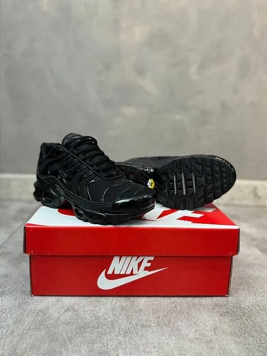 Tênis Nike Air Max Plus Tn Preto - Foto 2