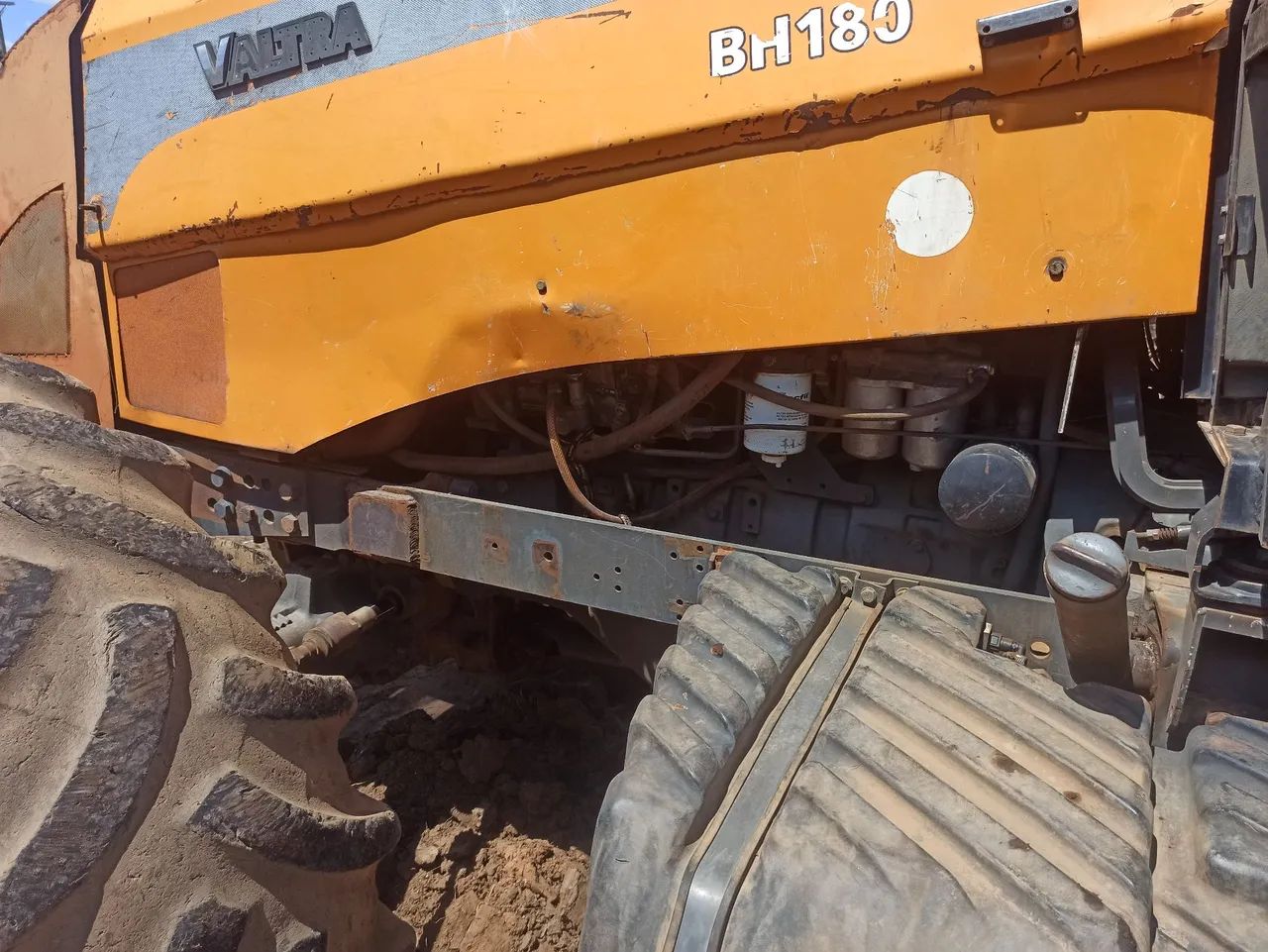 Trator Valtra BH 180 ano 2016  - Foto 3