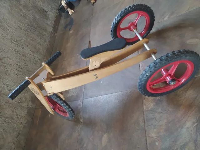 Bicicleta de madeira infantil  - Foto 3