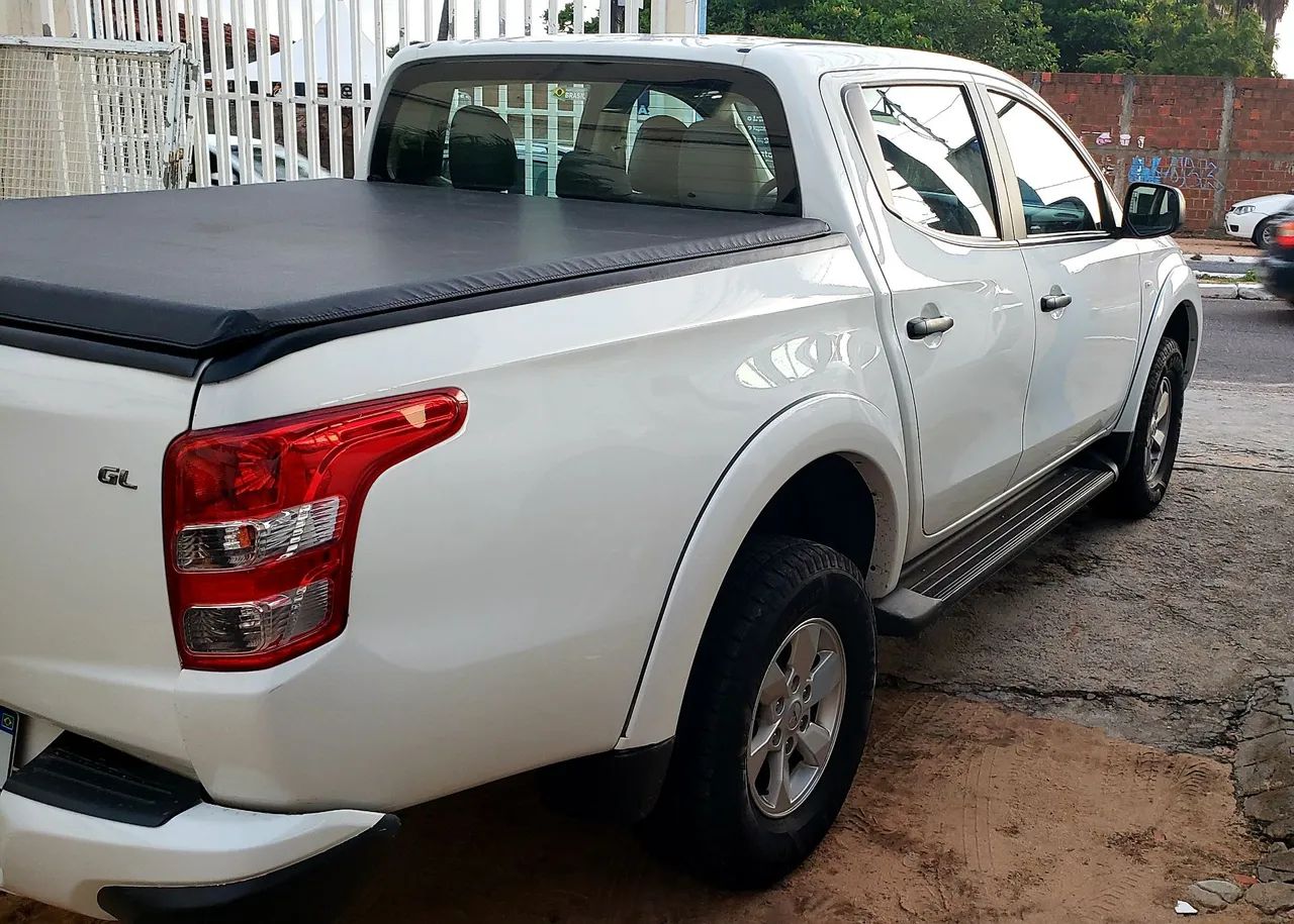 Mitsubishi L200 Triton GL 2.4  - Foto 5