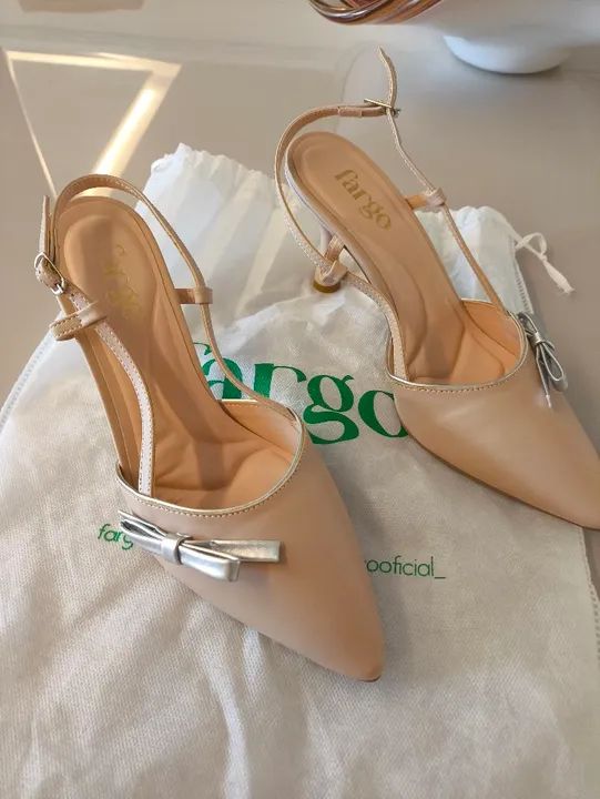 Sandália sapato bege salto fino da marca Cargo Tam 36