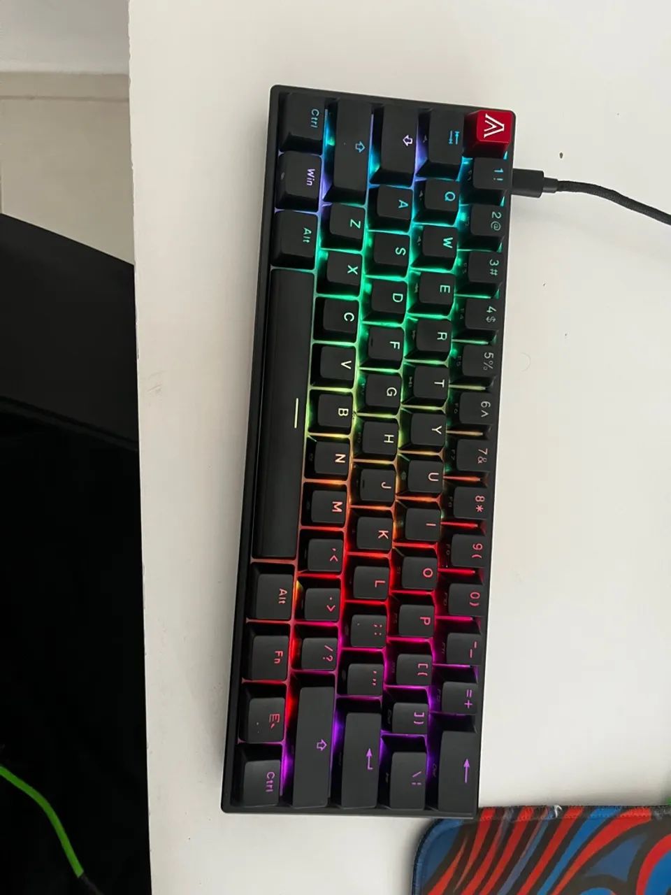 Teclado Mecânico 60% - Novo - Foto 3