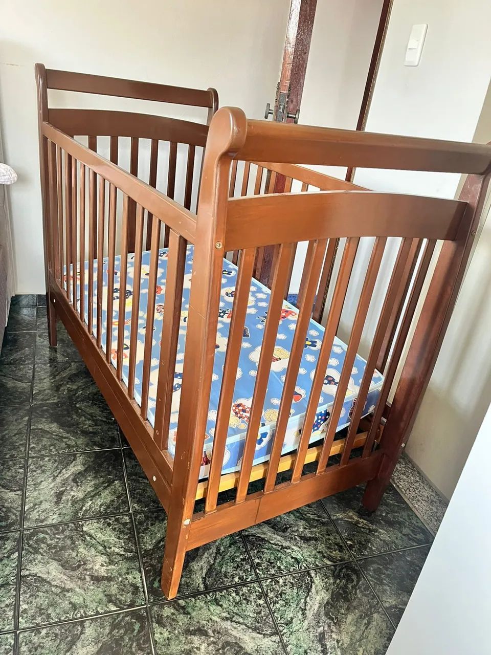 Berço de madeira64595872969091122