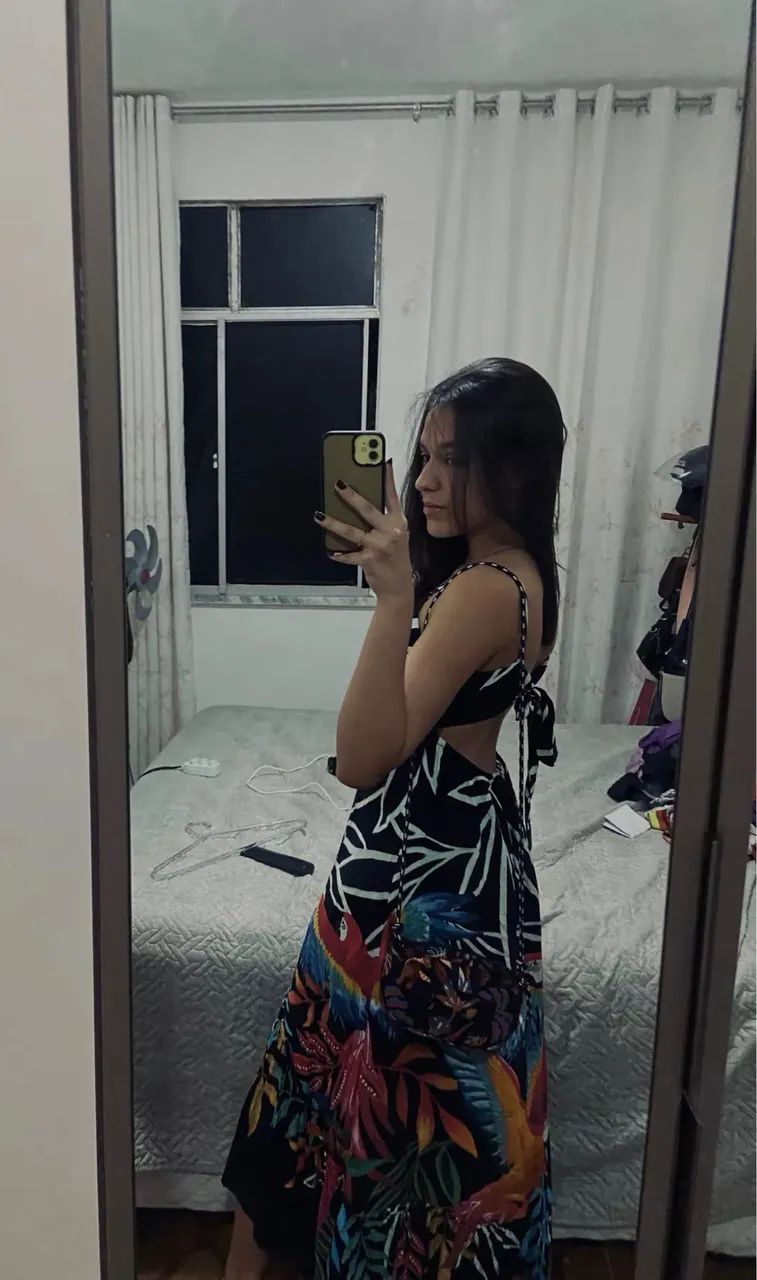 vendo vestidos da farm 
