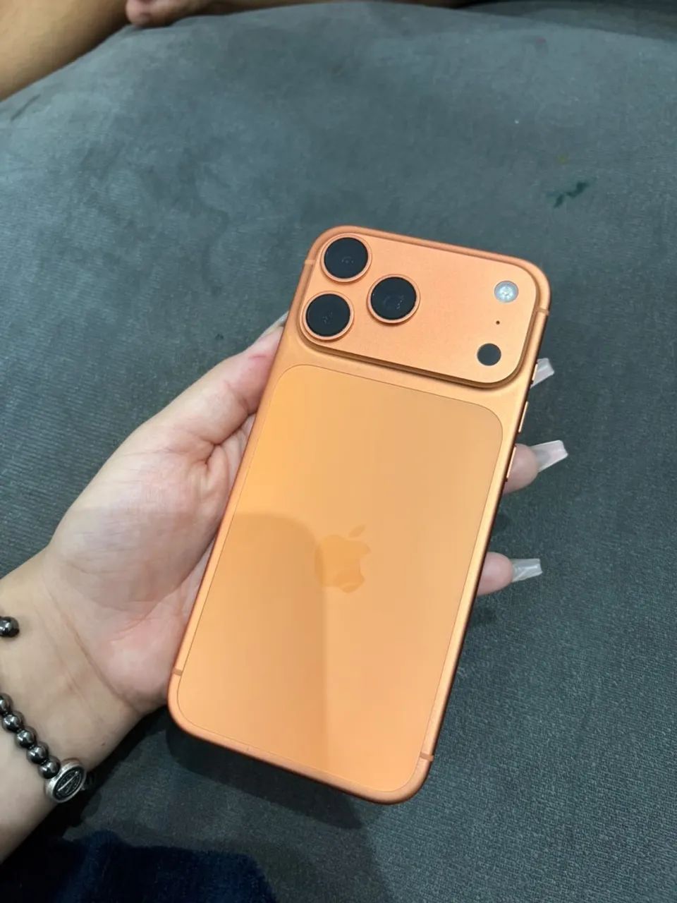 iPhone 17 pro max 256 gb laranja  - Foto 2