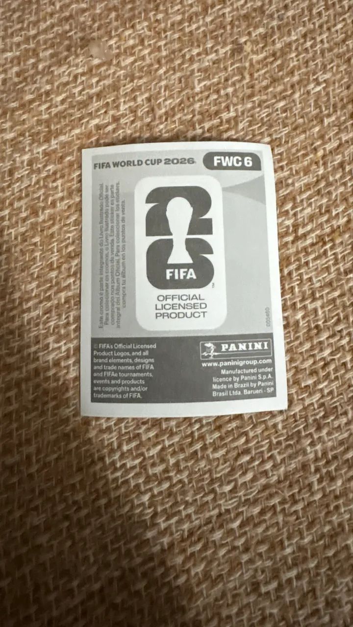 Figurinha rara com impressão única FIFA 2026(panini oficial) - Foto 3
