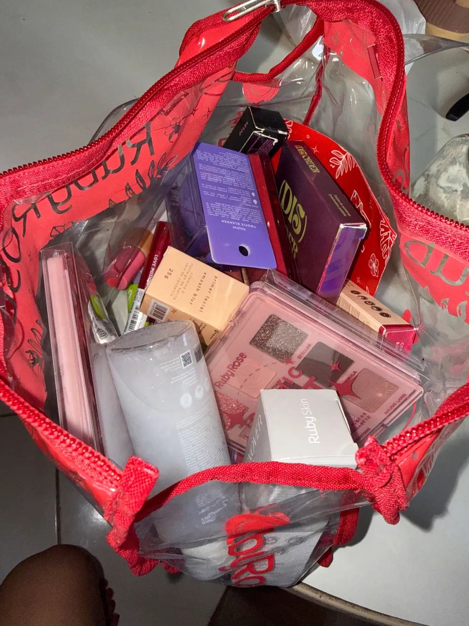 Maleta de maquiagens da Ruby Rose - Foto 3