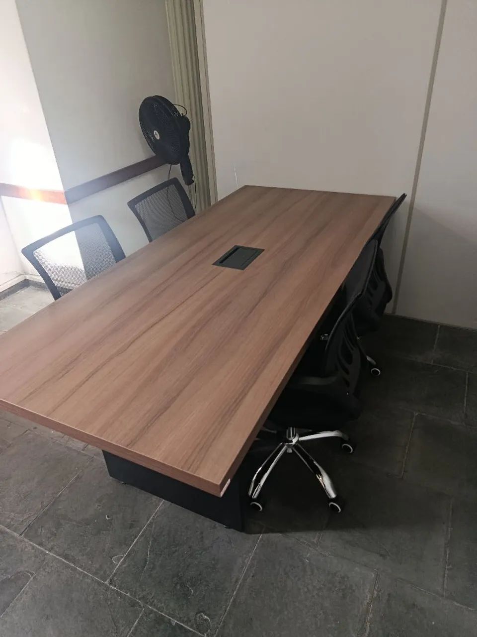 Mesas e cadeiras de escritório  - Foto 2