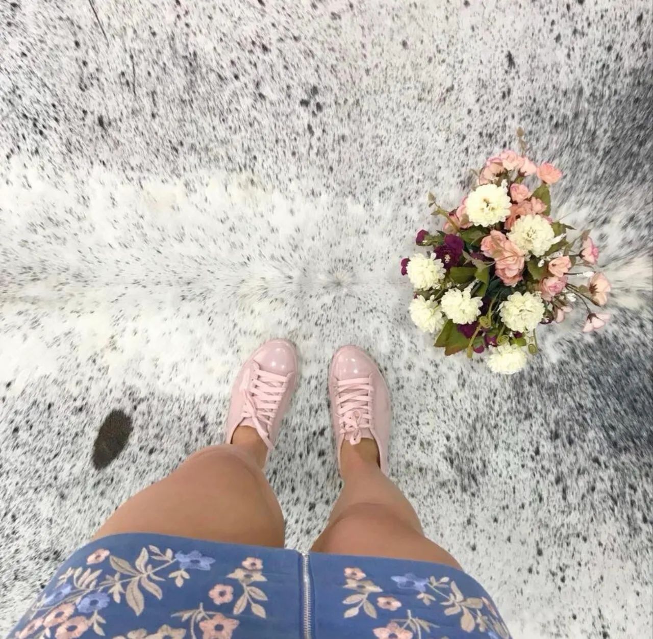 Saia tecido bordado TAM G veste m  - Foto 2