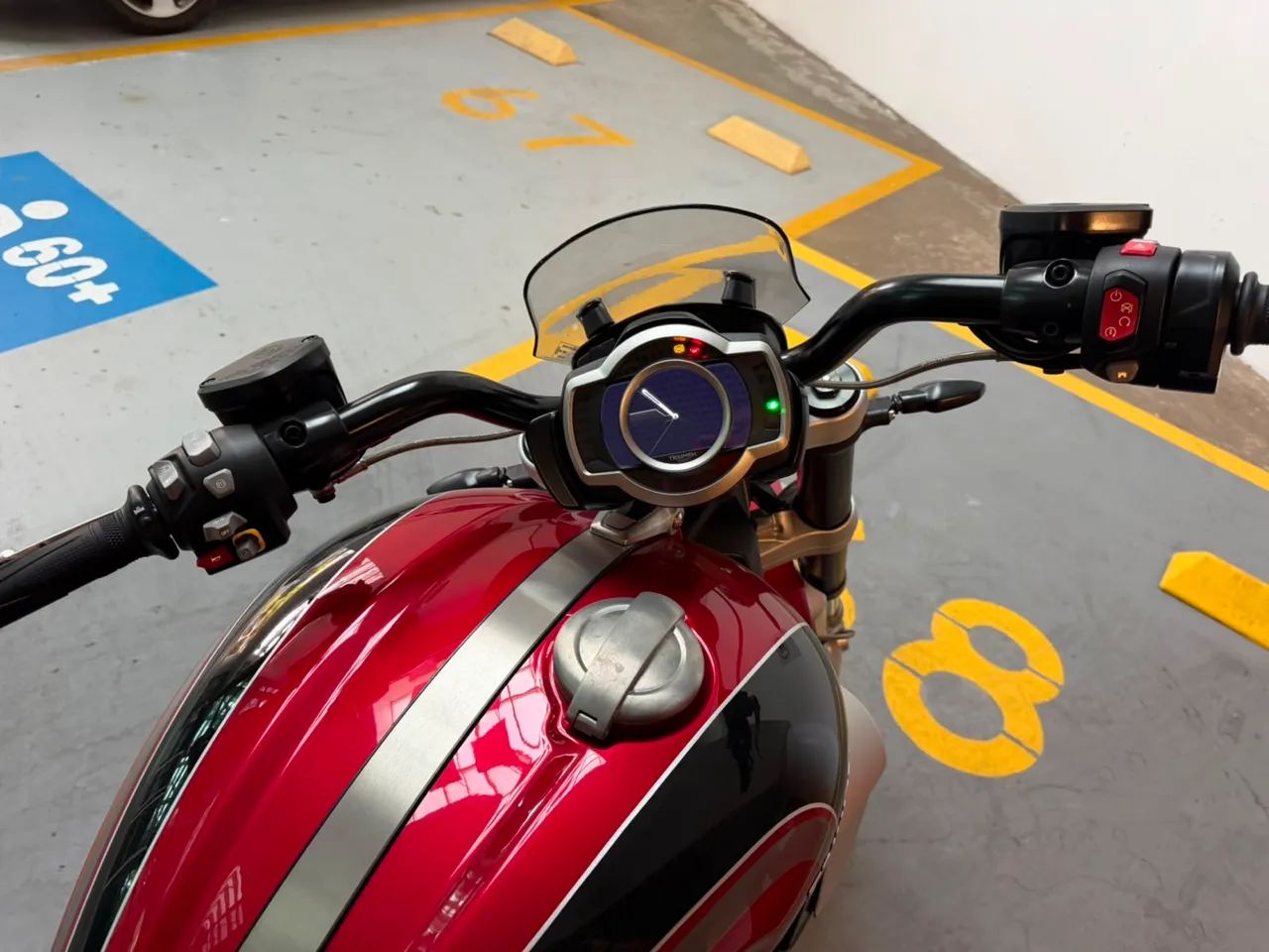 2500 CC Triumph GT - Foto 3