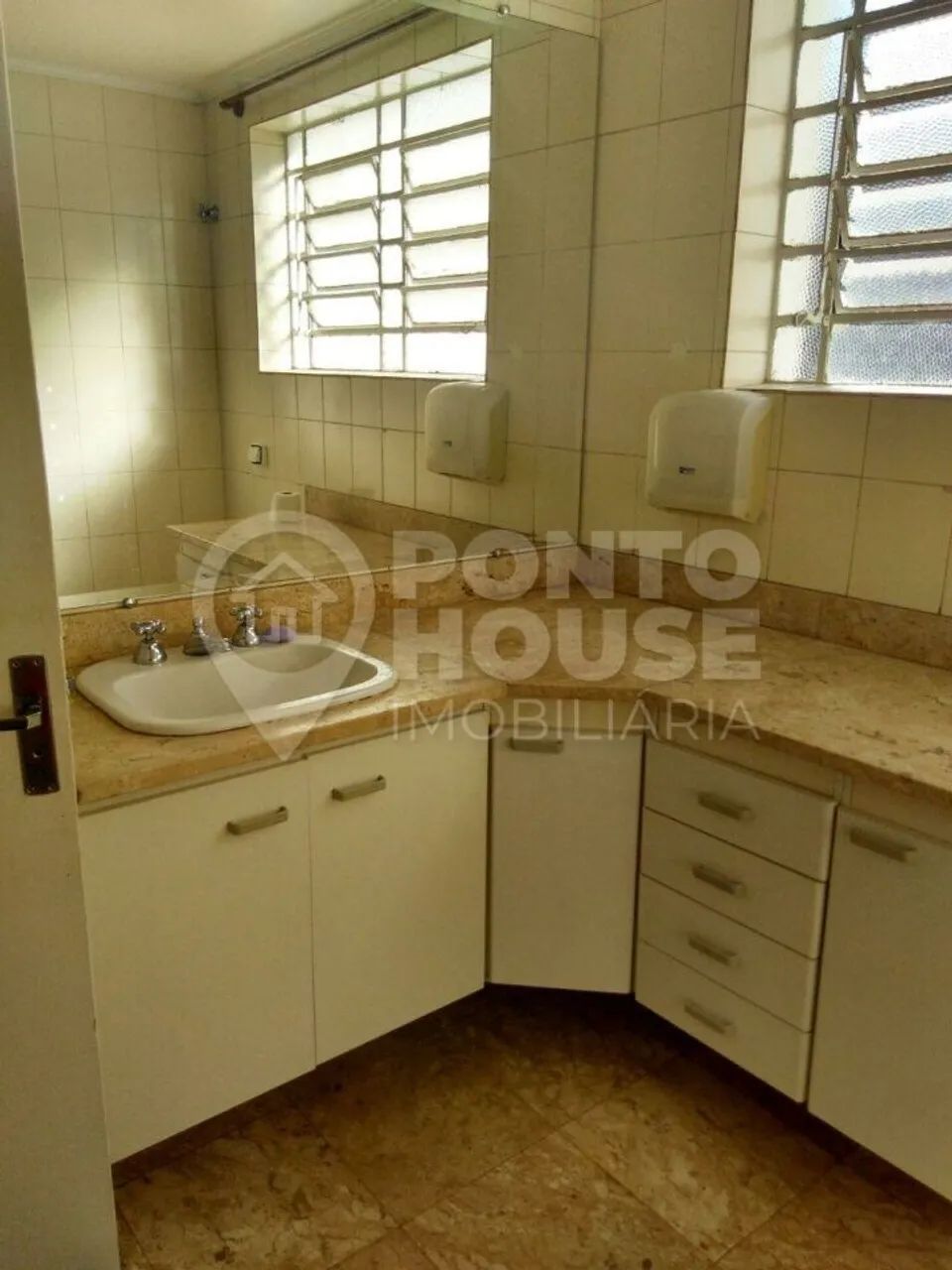 Sobrado de 180m² de 6 dormitórios, 4 vagas para locação em Moema - Foto 5
