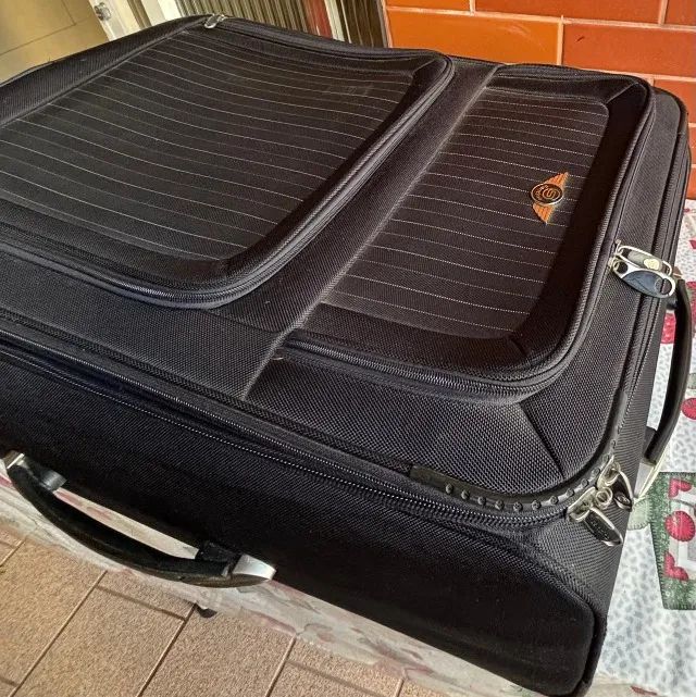 Mala de viagem com rodinhas
