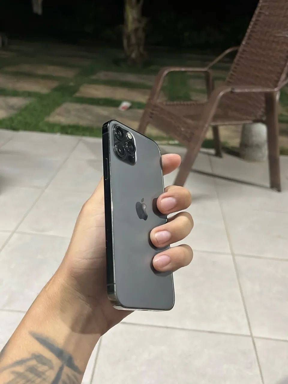 Troco Iphone 12pro 256GB - Foto 3