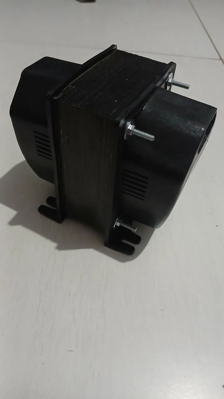 Transformador BIVOLT  - Foto 3