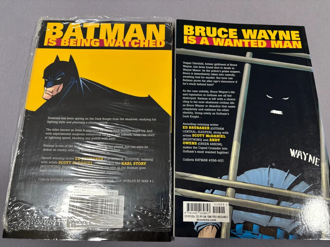 Batman by Ed Brubaker - 1 e 2 - Importadas  - Foto 2