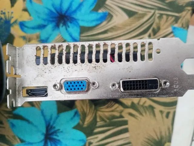 Placa de Vídeo Nvidia GTX 550 Ti 1GB (GTX 750 TI FAKE) - FUNCIONANDO - Foto 2