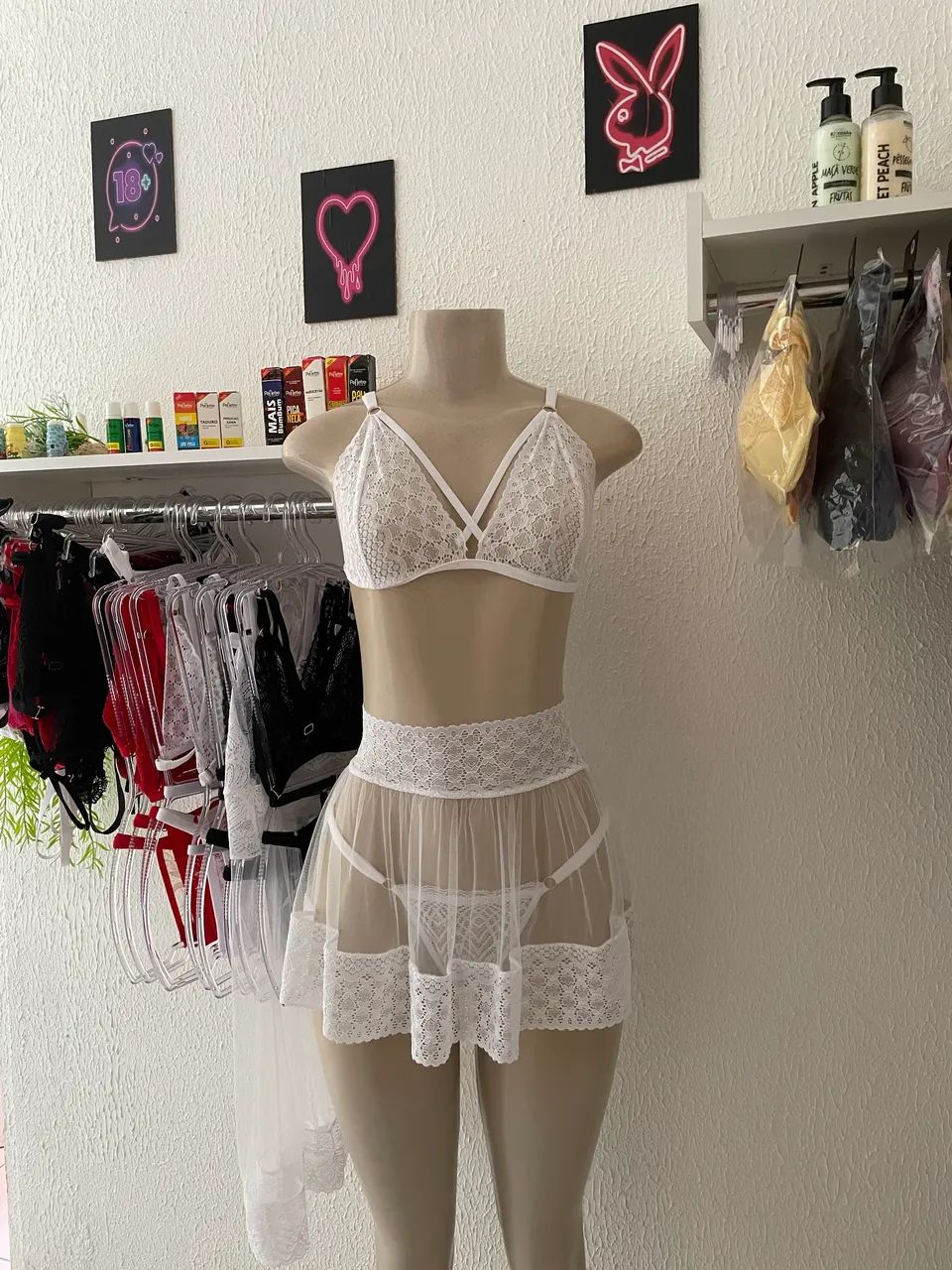 Lingerie + saia 
