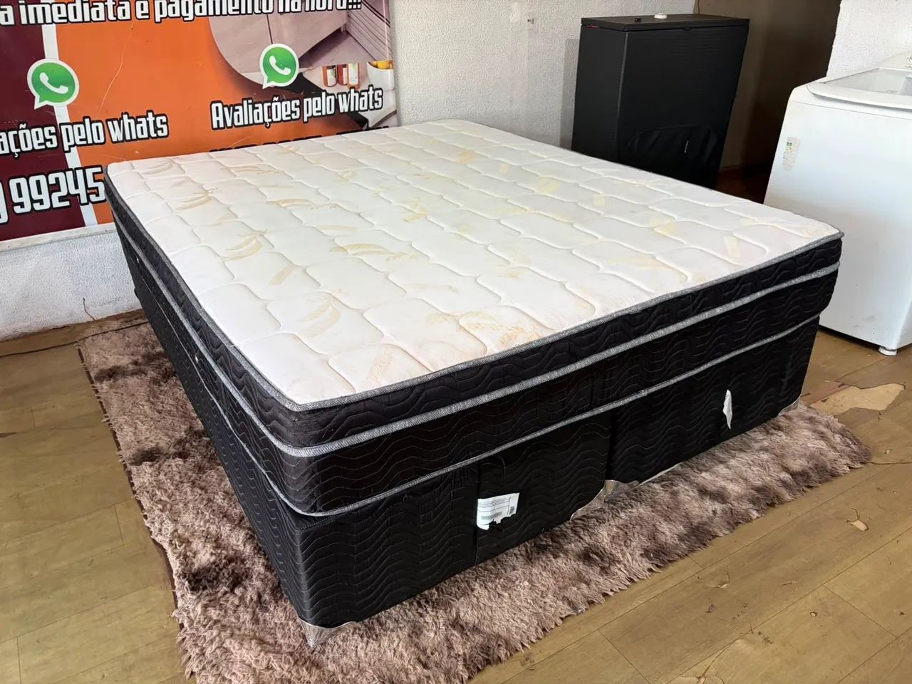 Cama Box casal Quenn size bem conservada ((ENTREGO GRATIS)) - Foto 2