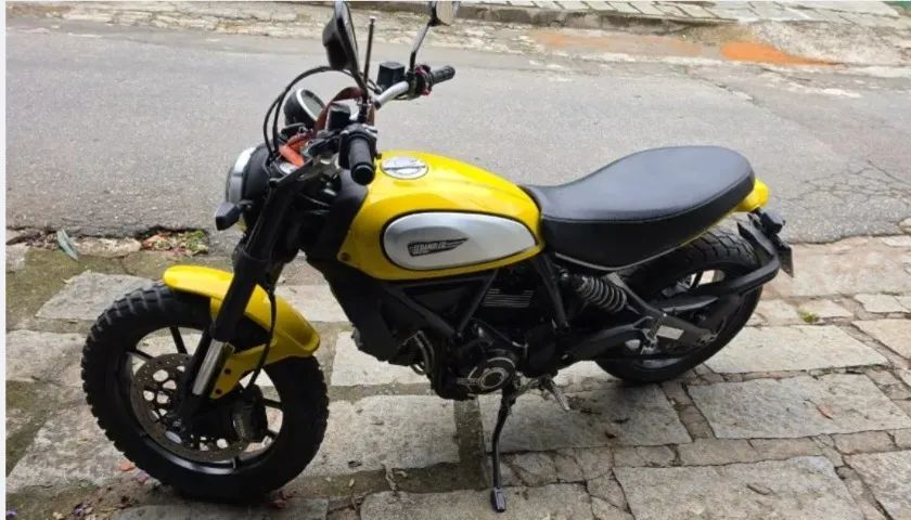 Ducati Icon Scrambler 800 Avalio troca 11.000 kms