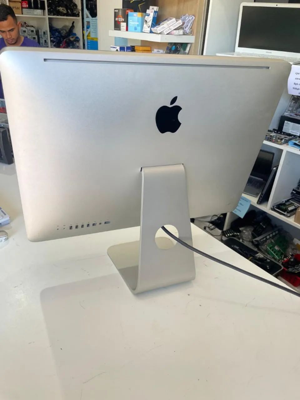 Imac 21.5 Polegadas core I5 2,7 Ghz/ 16gb Memoria RAM/ssd 240gb /( ano 2011) garantia e nf - Foto 2